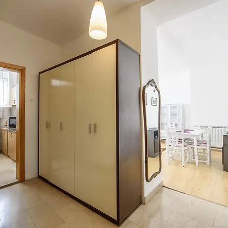 Festina Lente Apartment